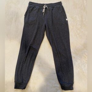 Vuori GREY Women’s Performance Joggers SMALL